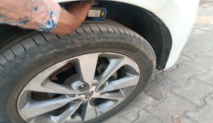 2017 Hyundai Elite i20 ASTA 1.4 CRDI, Diesel, Manual, 1,04,518 km, tyre