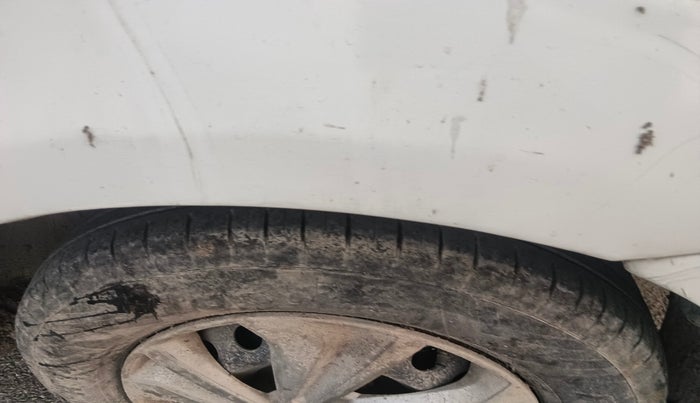 2011 Toyota Etios G, Petrol, Manual, 1,13,144 km, tyre