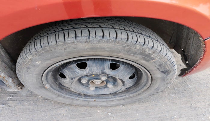 2012 Maruti Alto K10 VXI, Petrol, Manual, 94,612 km, tyre