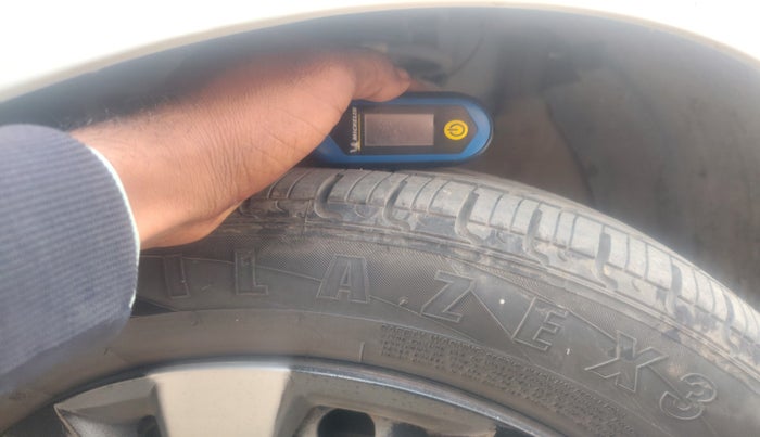 2024 Hyundai GRAND I10 NIOS SPORTZ 1.2 KAPPA VTVT CNG, Petrol, Manual, 35,026 km, tyre