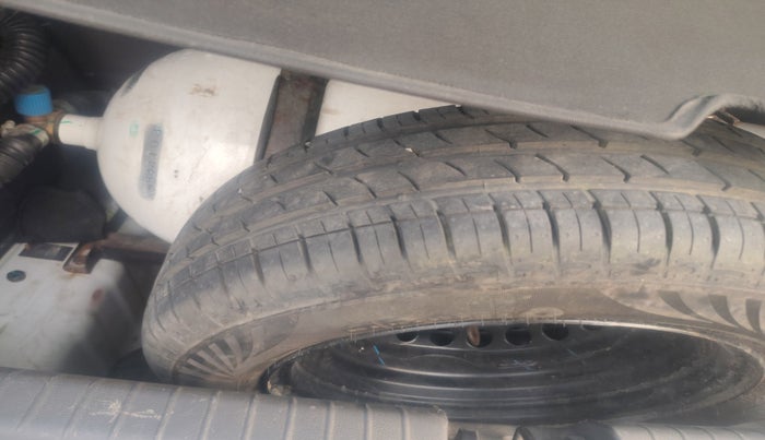 2024 Hyundai GRAND I10 NIOS SPORTZ 1.2 KAPPA VTVT CNG, Petrol, Manual, 35,026 km, tyre