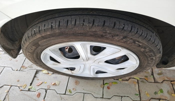 2024 Tata ALTROZ XM PETROL, Petrol, Manual, 7,684 km, tyre