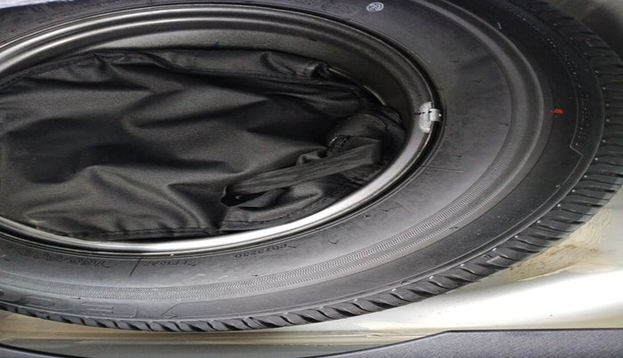 2024 Tata ALTROZ XM PETROL, Petrol, Manual, 7,684 km, tyre