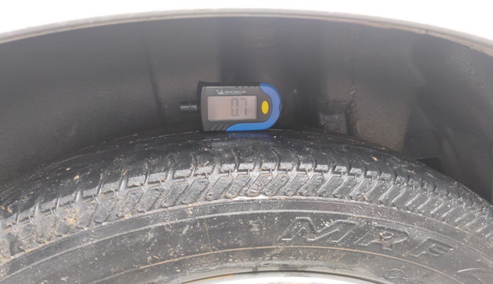 2013 Maruti Swift VDI, Diesel, Manual, 1,02,440 km, tyre