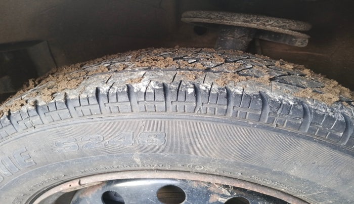 2011 Maruti Swift Dzire VXI, Petrol, Manual, 76,882 km, tyre