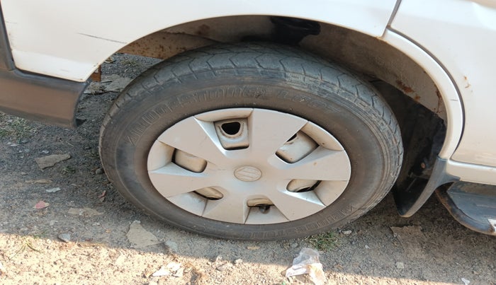 2015 Maruti Eeco 5 STR WITH A/C+HTR, Petrol, Manual, 61,826 km, tyre