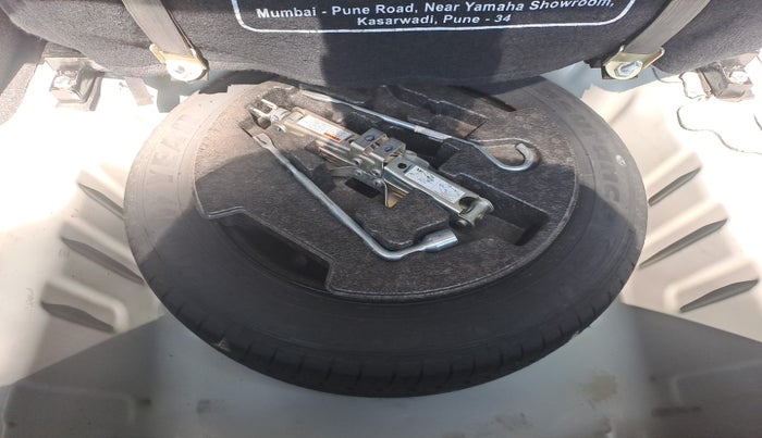 2023 Maruti Ciaz ZETA 1.5 SHVS MT PETROL, Petrol, Manual, 44,347 km, tyre