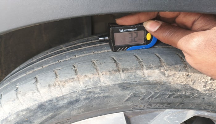 2021 Volkswagen TAIGUN TOPLINE 1.0 TSI AT, Petrol, Automatic, 60,831 km, tyre