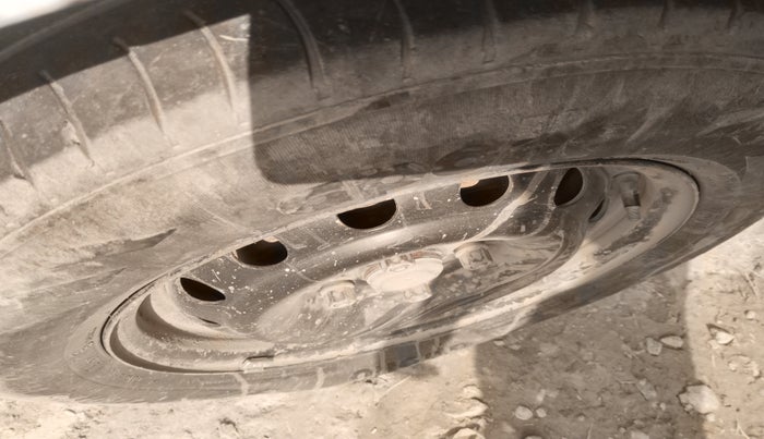 2013 Chevrolet Sail 1.3 LS ABS, Diesel, Manual, 1,21,713 km, tyre