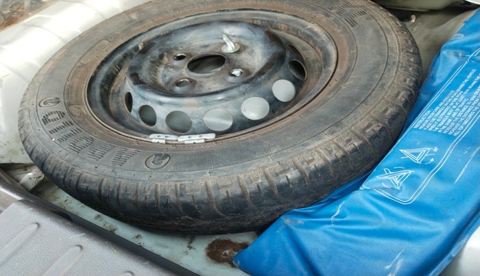 2018 Maruti Alto 800 LXI, Petrol, Manual, 40,202 km, tyre