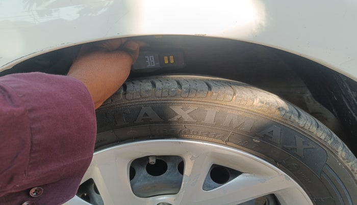 2017 Hyundai Grand i10 SPORTZ 1.2 KAPPA VTVT, Petrol, Manual, 70,375 km, tyre