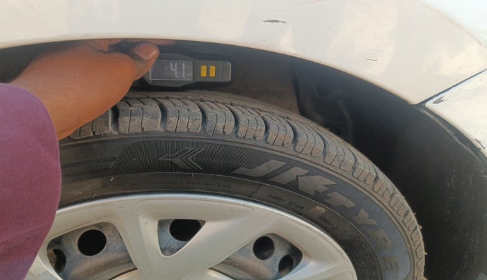 2017 Hyundai Grand i10 SPORTZ 1.2 KAPPA VTVT, Petrol, Manual, 70,375 km, tyre