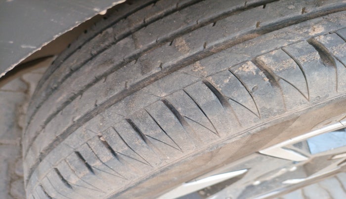 2024 KIA SONET HTK PLUS 1.5 DIESEL MT, Diesel, Manual, 41,123 km, tyre