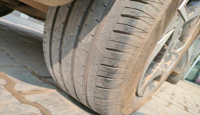 2024 KIA SONET HTK PLUS 1.5 DIESEL MT, Diesel, Manual, 41,123 km, tyre