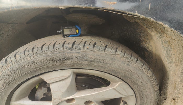 2015 Renault Duster 110 PS RXZ DIESEL, Diesel, Manual, 1,56,382 km, tyre