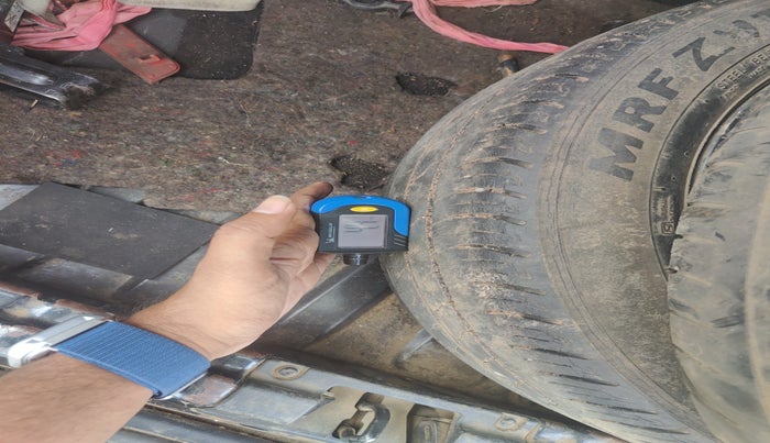 2015 Renault Duster 110 PS RXZ DIESEL, Diesel, Manual, 1,56,382 km, tyre