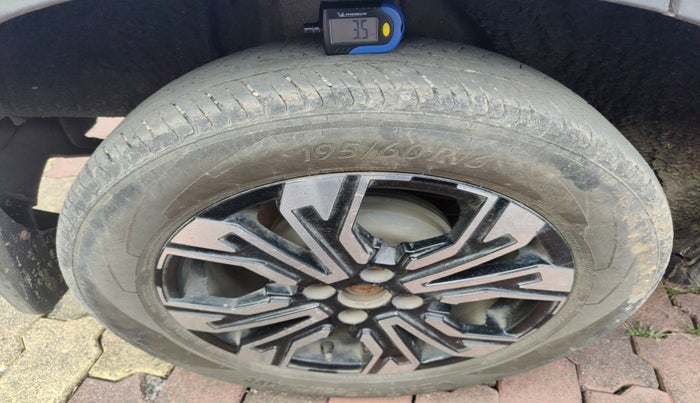 2021 Renault Kiger RXZ TURBO CVT DUAL TONE, Petrol, Automatic, 46,036 km, tyre