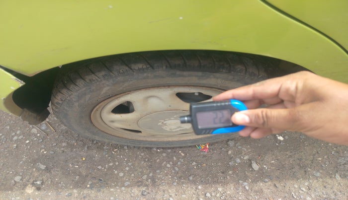 2010 Chevrolet Beat LT PETROL, Petrol, Manual, 79,857 km, tyre