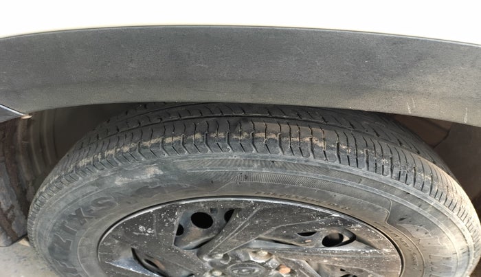 2020 Hyundai Creta EX 1.5 DIESEL, Diesel, Manual, 1,15,659 km, tyre