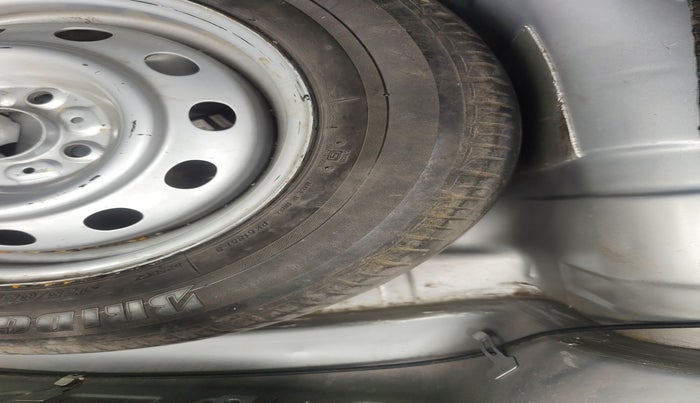 2017 Tata Tiago XZA PETROL, Petrol, Automatic, 1,05,497 km, tyre