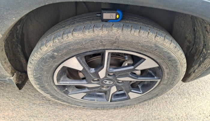 2024 Tata PUNCH ADVENTURE RHYTHM CNG, Petrol, Manual, 40,508 km, tyre