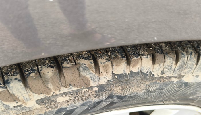 2013 Hyundai i20 SPORTZ 1.2, Petrol, Manual, 85,687 km, tyre