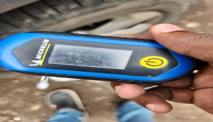 2017 Jeep Compass LONGITUDE (O) 2.0 DIESEL, Diesel, Manual, 83,659 km, tyre