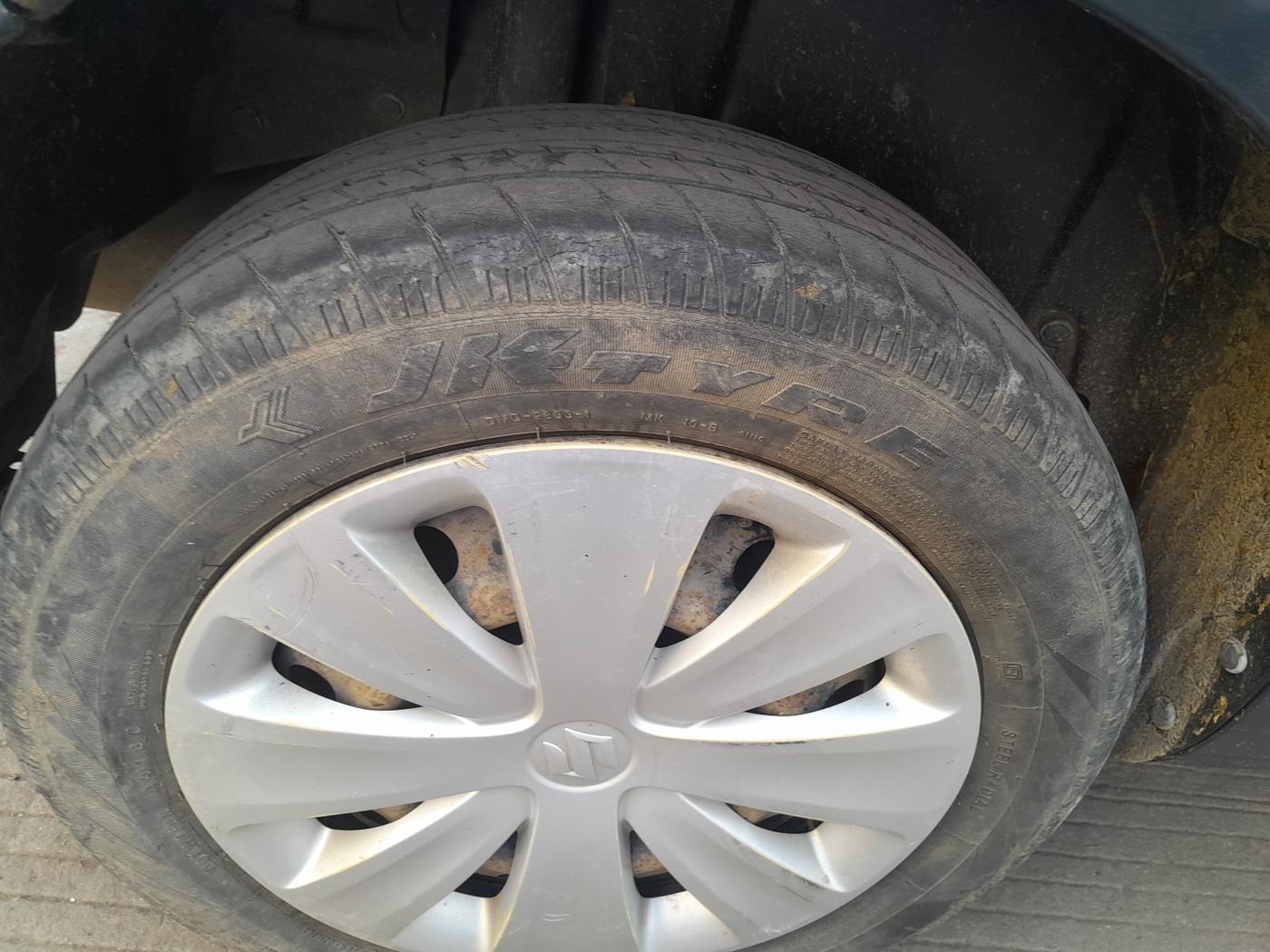 2015 Maruti Ertiga VDI SHVS, Diesel, Manual, 1,30,108 km, tyre