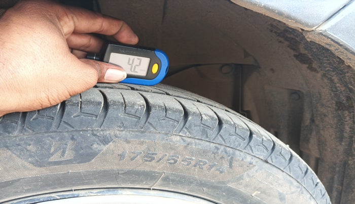 2022 Honda Amaze 1.2L I-VTEC S, Petrol, Manual, 1,07,525 km, tyre