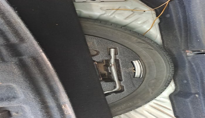 2019 Mahindra XUV300 W8 (O) 1.5 DIESEL, Diesel, Manual, 94,000 km, tyre