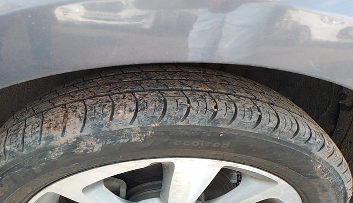 2017 Hyundai Elite i20 ASTA 1.2 (O), Petrol, Manual, 33,737 km, tyre