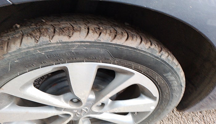 2017 Hyundai Elite i20 ASTA 1.2 (O), Petrol, Manual, 33,737 km, tyre