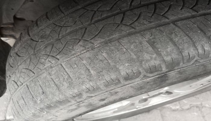 2012 Mahindra XUV500 W8, Diesel, Manual, 94,114 km, tyre