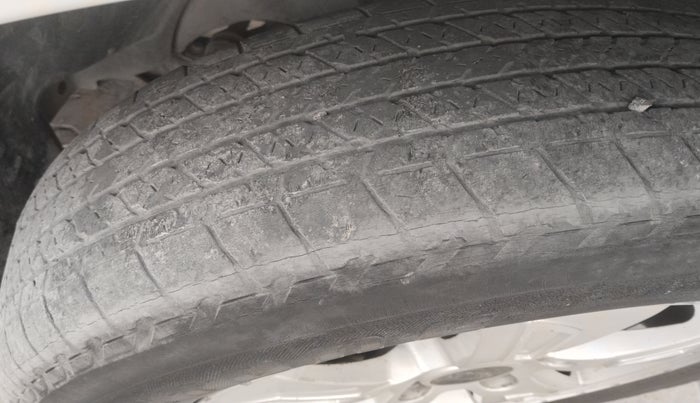 2012 Mahindra XUV500 W8, Diesel, Manual, 94,114 km, tyre