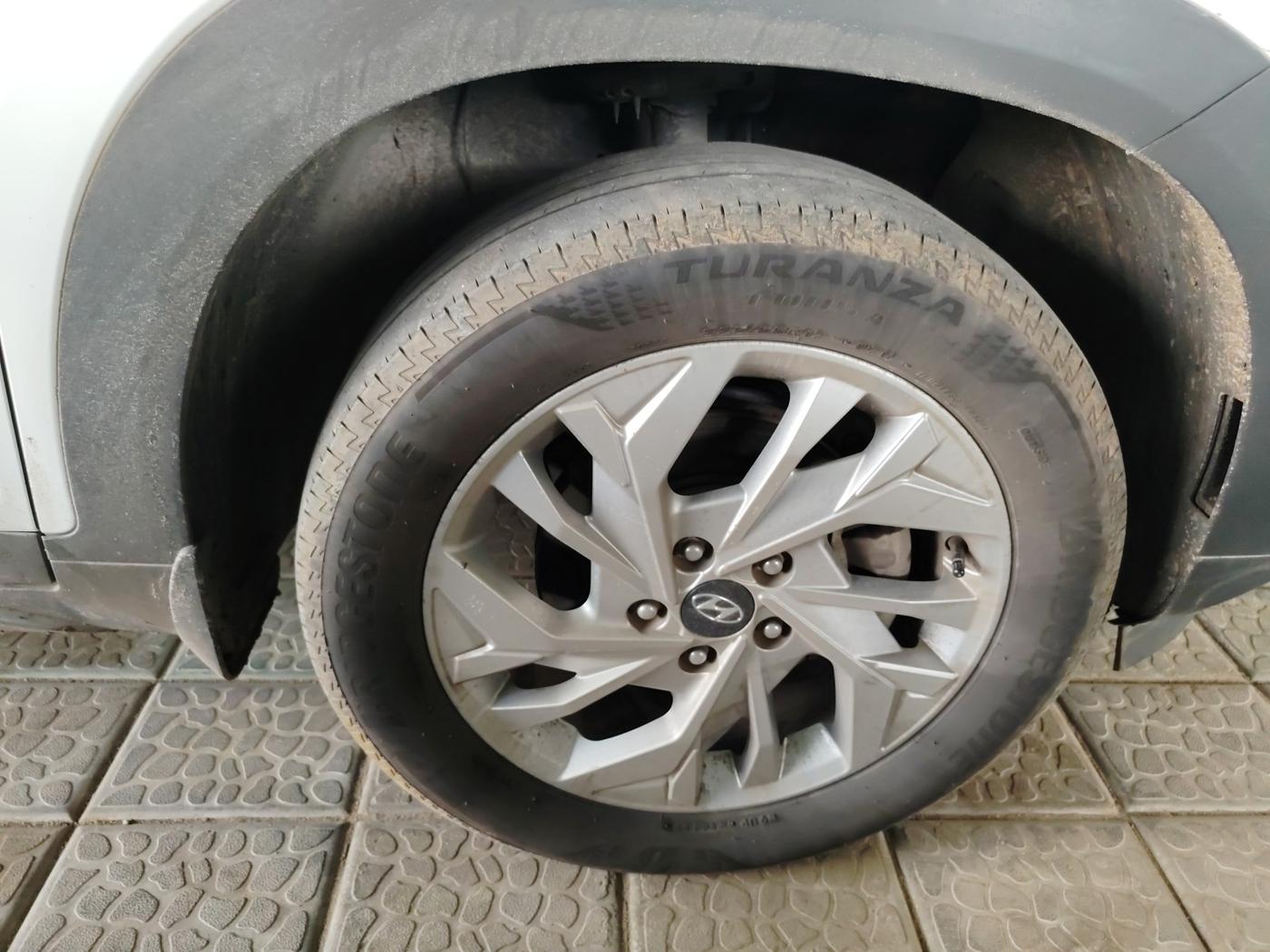 2022 Hyundai Creta SX 1.5 PETROL, Petrol, Manual, 94,738 km, tyre