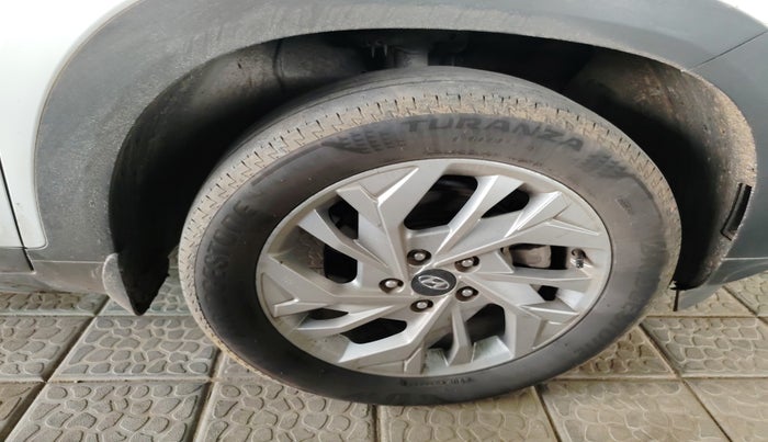 2022 Hyundai Creta SX 1.5 PETROL, Petrol, Manual, 94,738 km, tyre