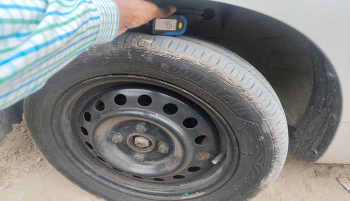 2014 Maruti Wagon R 1.0 VXI, Petrol, Manual, 44,007 km, tyre