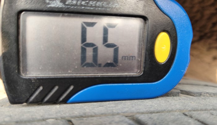 2023 Hyundai ALCAZAR PRESTIGE 1.5 MT 7STR, Diesel, Manual, 23,905 km, tyre