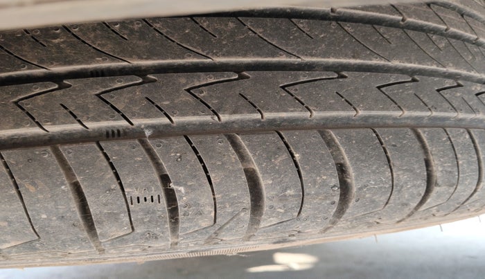 2023 Hyundai ALCAZAR PRESTIGE 1.5 MT 7STR, Diesel, Manual, 23,905 km, tyre