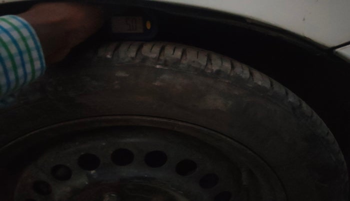 2011 Honda City 1.5L I-VTEC S MT, Petrol, Manual, 1,31,428 km, tyre