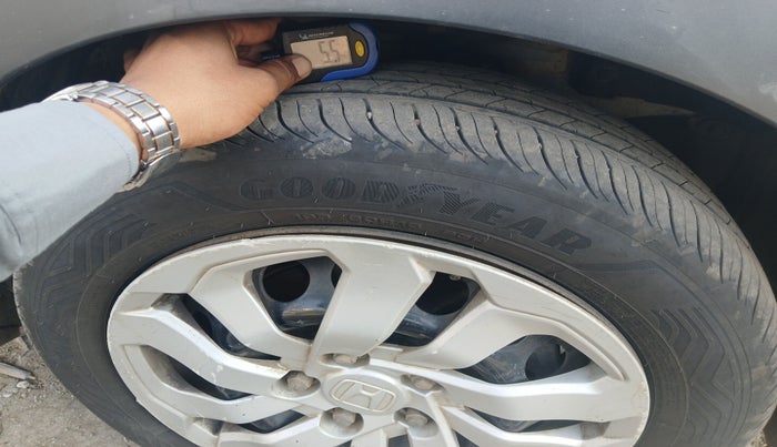 2017 Honda WR-V 1.5L I-DTEC S MT, Diesel, Manual, 1,08,000 km, tyre