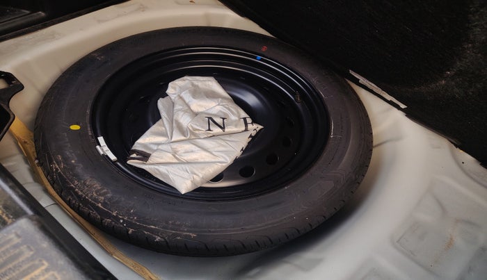 2023 Maruti FRONX DELTA PLUS 1.2L AGS, Petrol, Automatic, 18,702 km, tyre