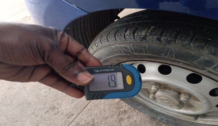 2016 Hyundai Eon ERA +, Petrol, Manual, 28,293 km, tyre