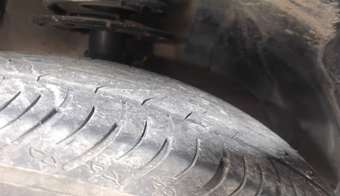 2022 Maruti XL6 ZETA MT, Petrol, Manual, 20,925 km, tyre