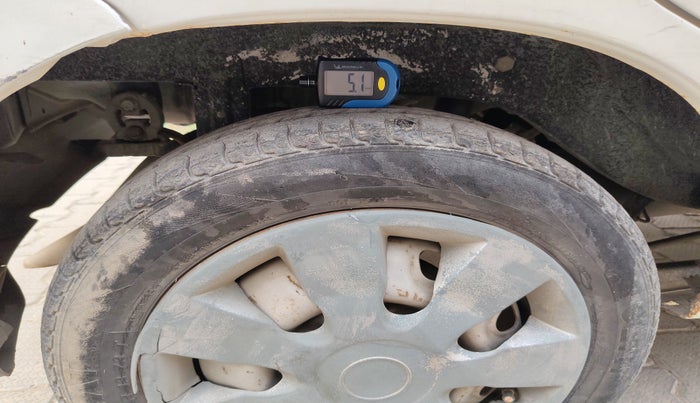 2013 Maruti Alto K10 LXI, Petrol, Manual, 86,108 km, tyre