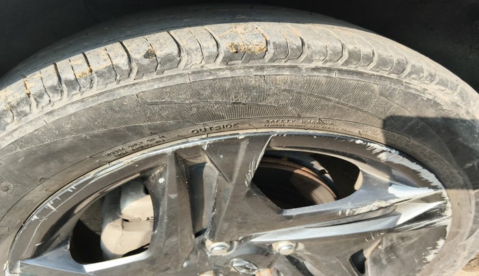 2020 Hyundai NEW I20 SPORTZ 1.5 MT, Diesel, Manual, 1,45,103 km, tyre