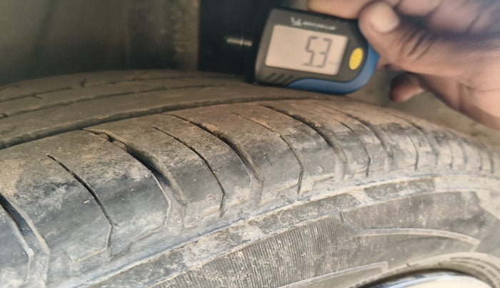 2020 Hyundai NEW I20 SPORTZ 1.5 MT, Diesel, Manual, 1,45,103 km, tyre