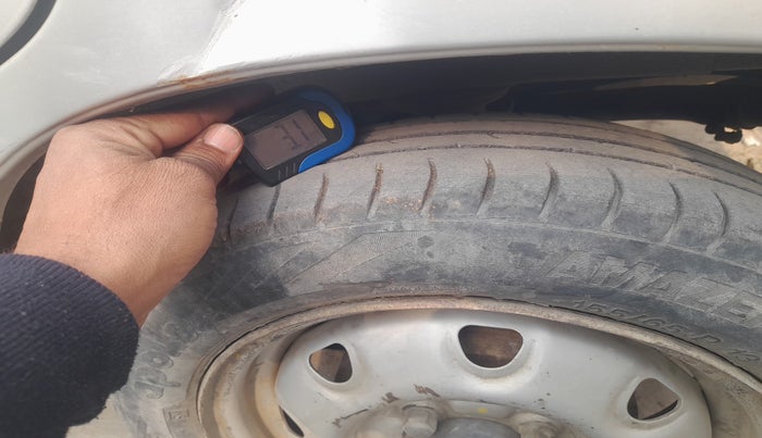 2011 Maruti Alto K10 LXI, Petrol, Manual, 69,641 km, tyre