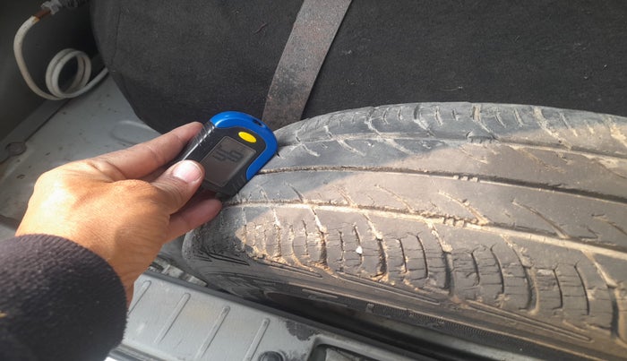 2011 Maruti Alto K10 LXI, Petrol, Manual, 69,641 km, tyre