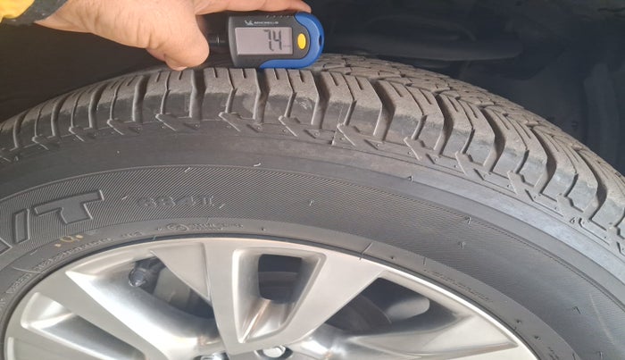 2022 Toyota Fortuner 4X2 MT 2.8 DIESEL, Diesel, Manual, 11,948 km, tyre